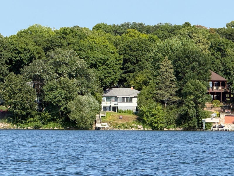 1360 E Shore Dr, Detroit Lakes, MN 56501