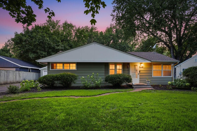 4057 Gisella Blvd, White Bear Lake, MN 55110