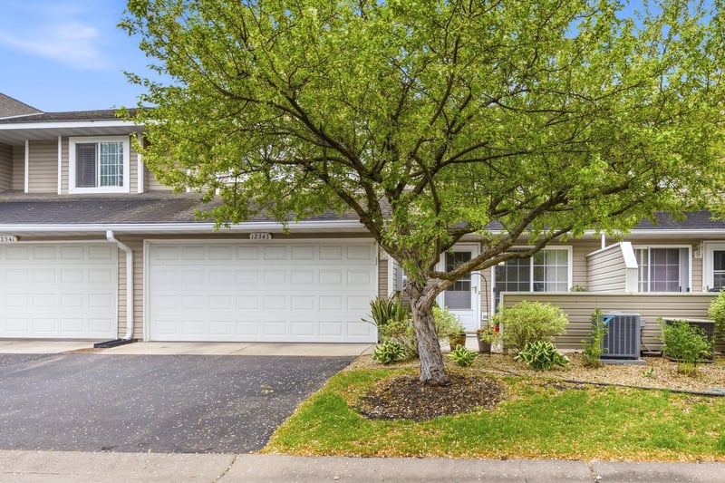 12343 Zealand Ave N, Champlin, MN 55316