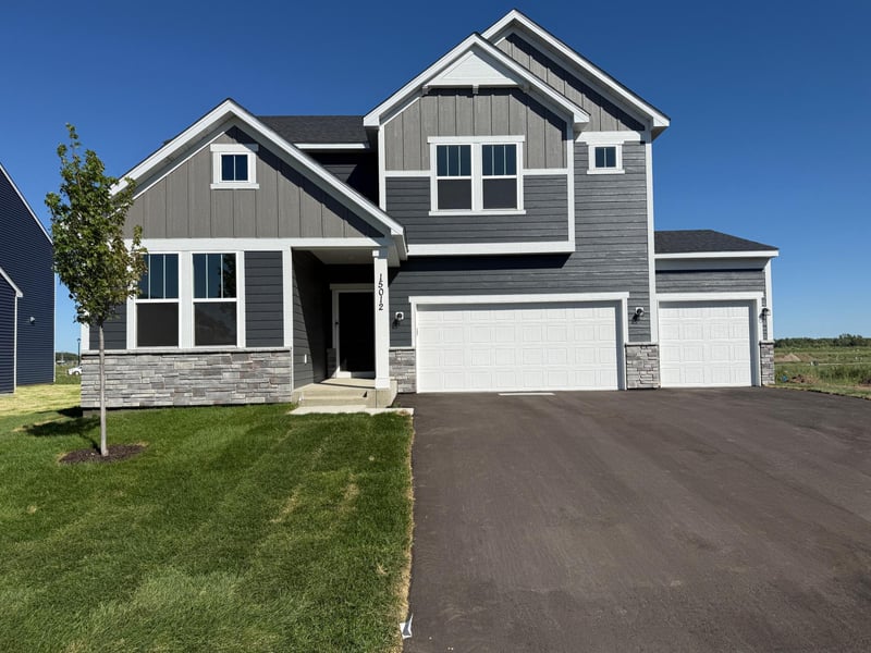 15012 Ashtown Ln, Rosemount, MN 55068