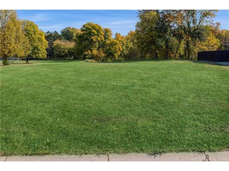 18125 Concord Cir NW, Elk River, MN 55330