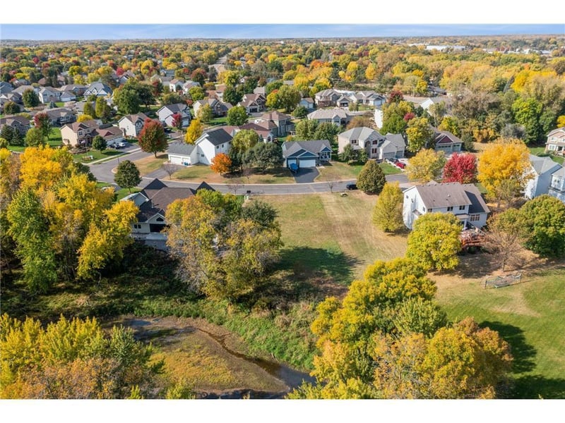 18125 Concord Cir NW, Elk River, MN 55330