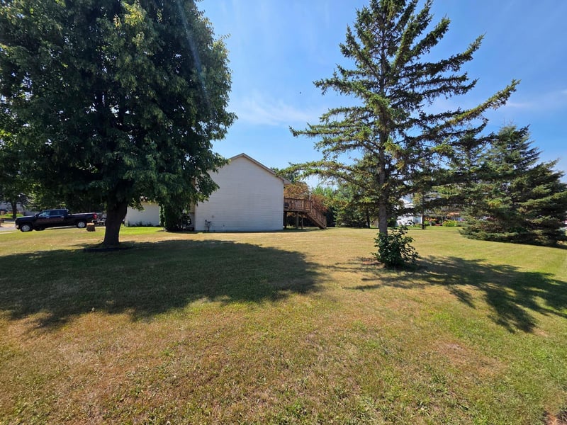 25782 Goldfinch Ave, Wyoming, MN 55092