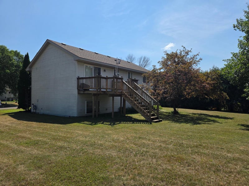 25782 Goldfinch Ave, Wyoming, MN 55092