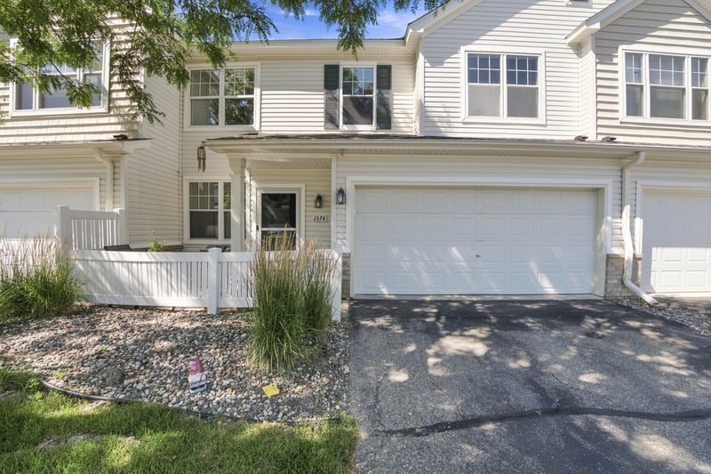 1574 Liberty Cir, Shakopee, MN 55379