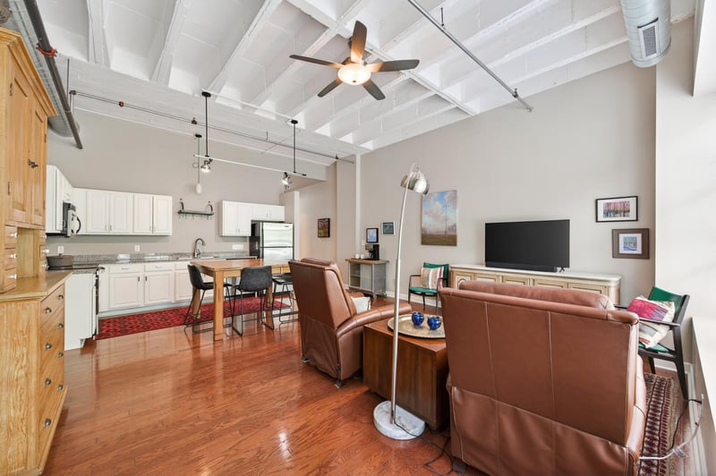 111 E Franklin Ave #109, Minneapolis, MN 55404