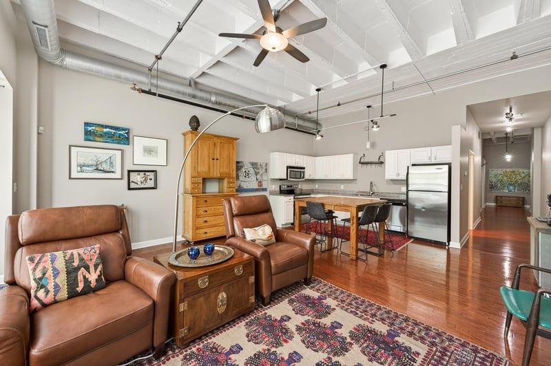 111 E Franklin Ave #109, Minneapolis, MN 55404