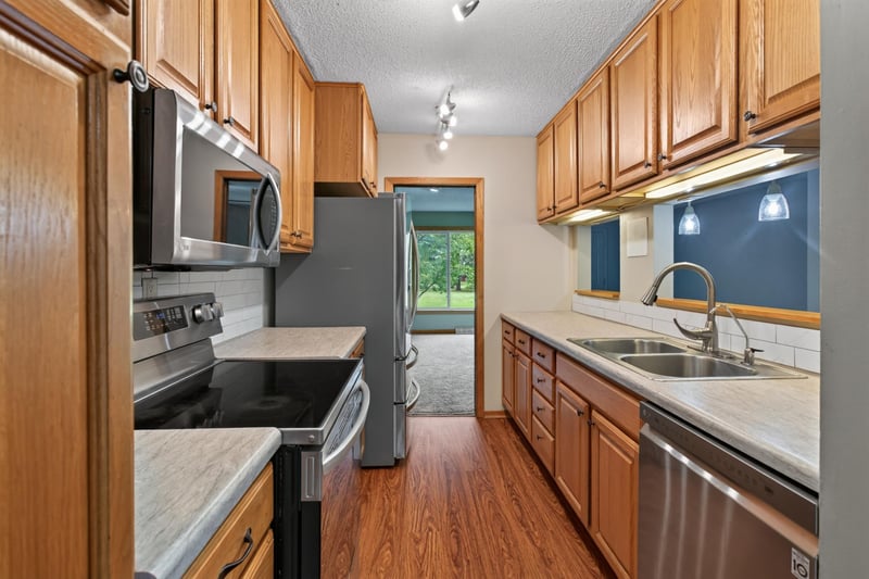 1108 Highland Ave, Northfield, MN 55057