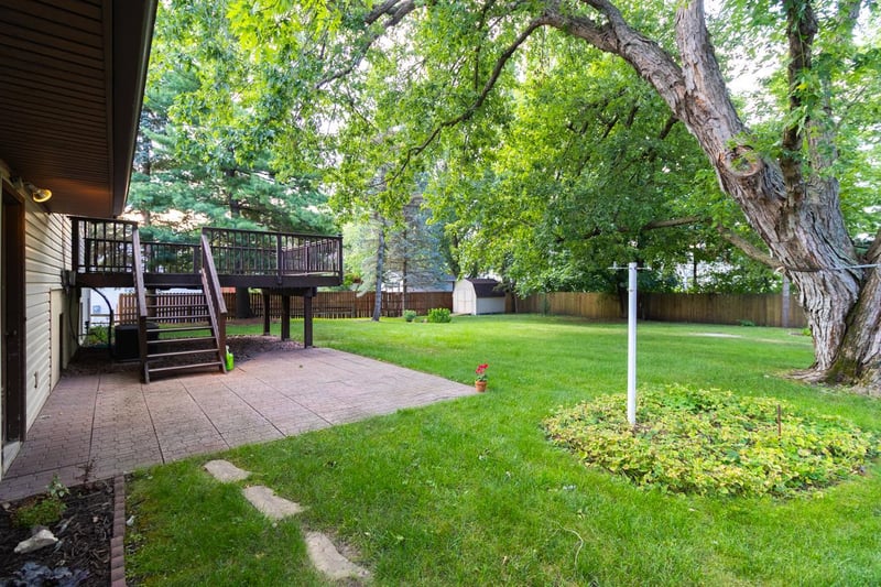 1388 Amaryllis Ln, Eagan, MN 55123