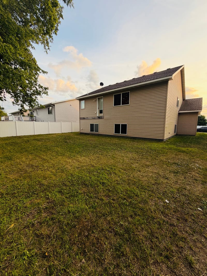 3826 Bear Ridge Ave S, Saint Cloud, MN 56301