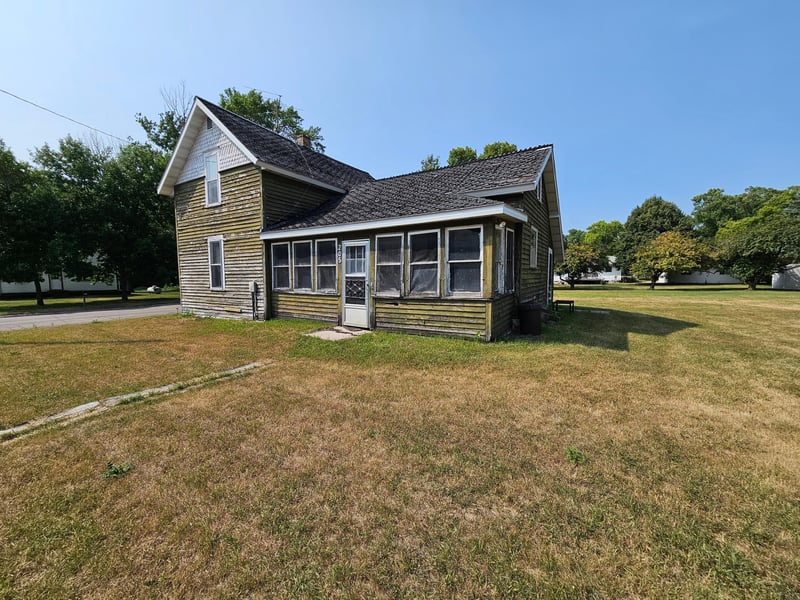205 5th Ave NW, Barnesville, MN 56514
