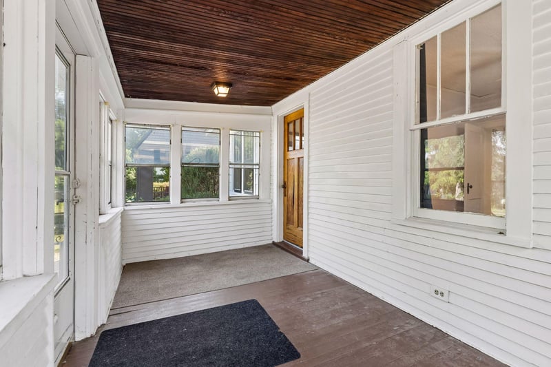 931 Ottawa Ave, West Saint Paul, MN 55118