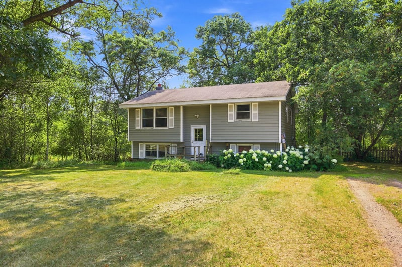 23030 Erskine St NE, East Bethel, MN 55005