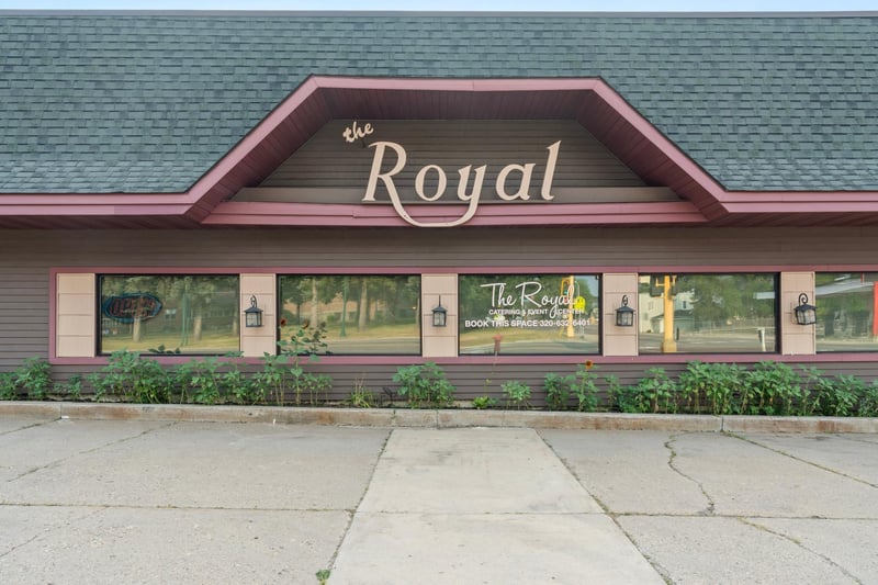 120 W Broadway, Little Falls, MN 56345