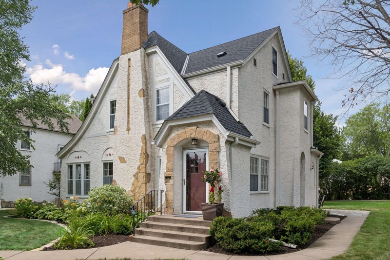 2810 Cleveland St NE, Minneapolis, MN 55418