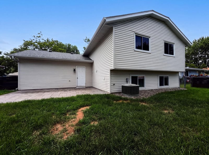 18216 Empire Trl, Farmington, MN 55024