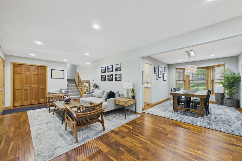30 B St, Saint Paul, MN 55106