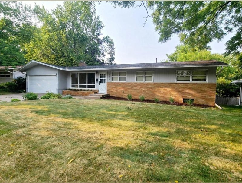 7613 53rd Ave N, New Hope, MN 55428