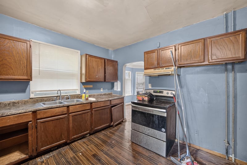 2317 W 4th St, Duluth, MN 55806