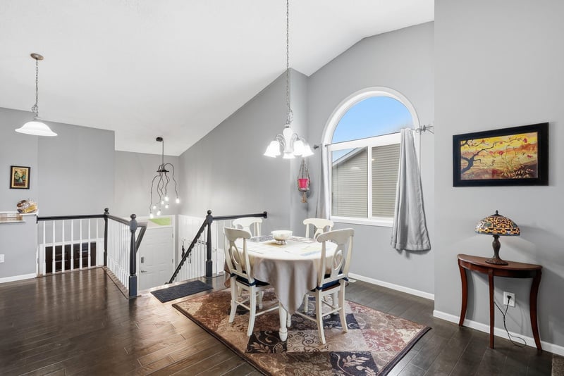 1209 S 3rd St S, Princeton, MN 55371