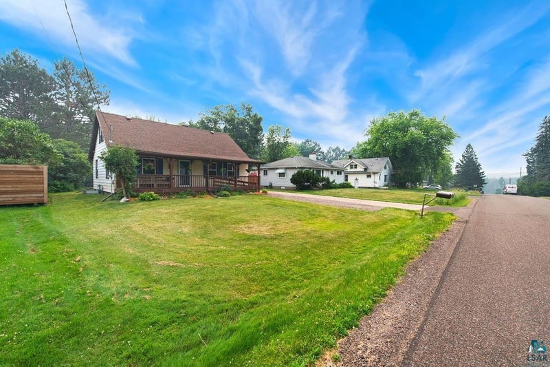 220 E Locust St, Duluth, MN 55811