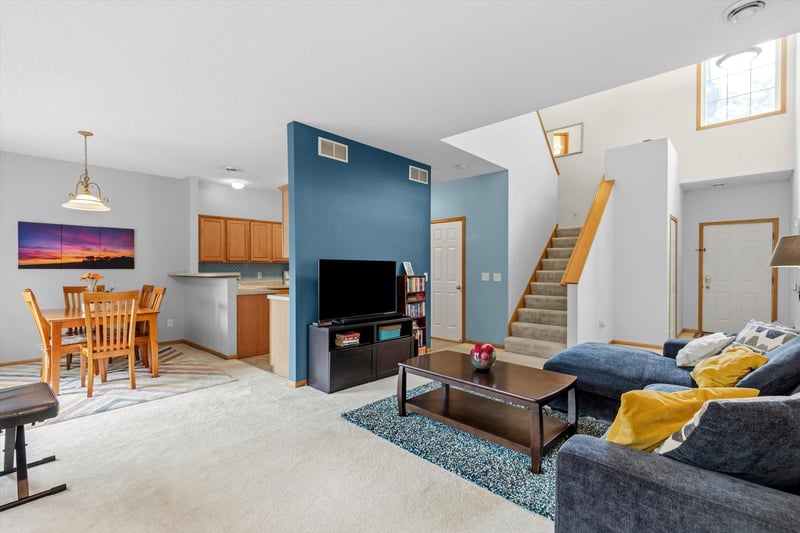906 Village Pw, Circle Pines, MN 55014