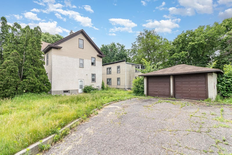 3200 23rd Ave S, Minneapolis, MN 55407