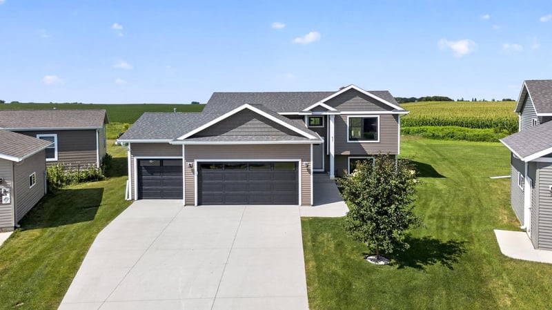 57 4th Ave SE, Kasson, MN 55944