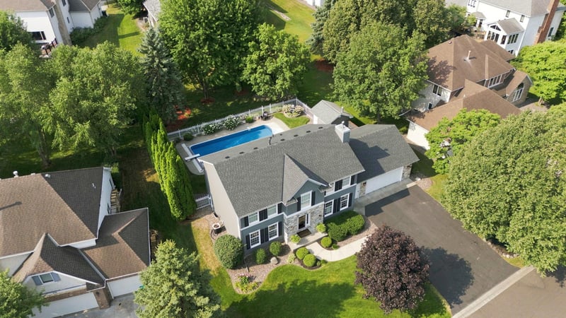 352 Wyndham Cir E, New Brighton, MN 55112