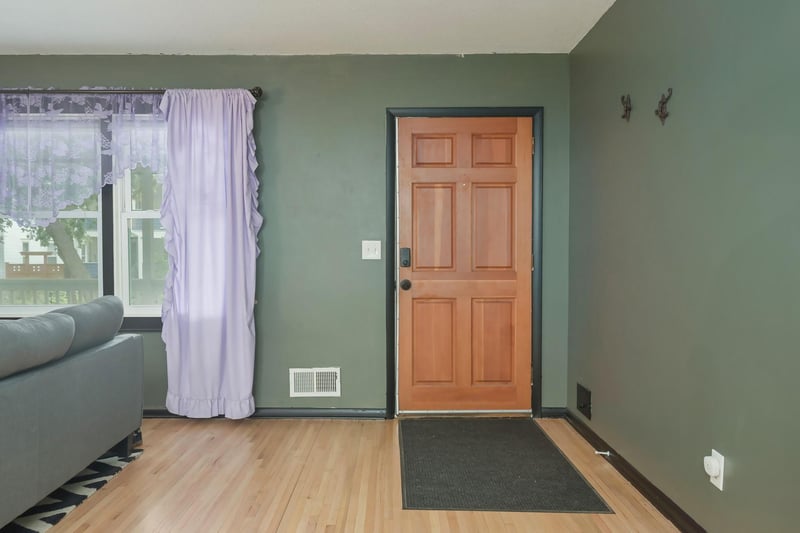 1118 Adams St NE, Minneapolis, MN 55413