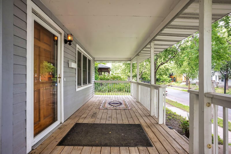 1118 Adams St NE, Minneapolis, MN 55413