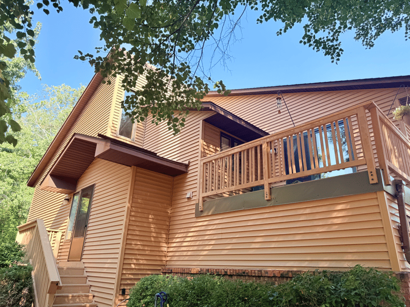679 Dorland Rd S, Maplewood, MN 55119
