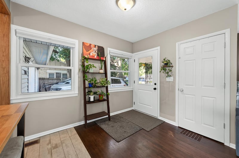 3340 Noble Ave N, Golden Valley, MN 55422