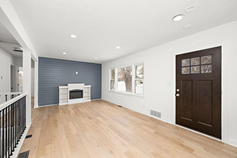 1756 Saunders Ave, Saint Paul, MN 55116