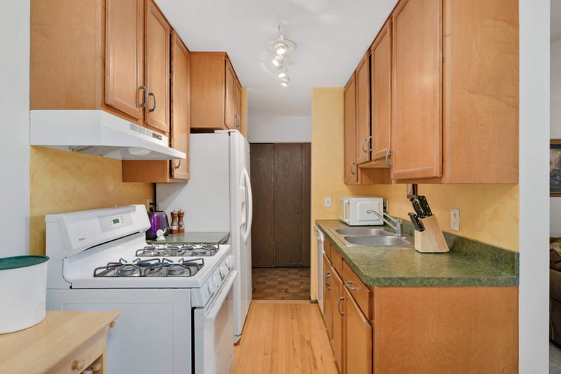 4201 Lakeside Ave N #113, Brooklyn Center, MN 55429
