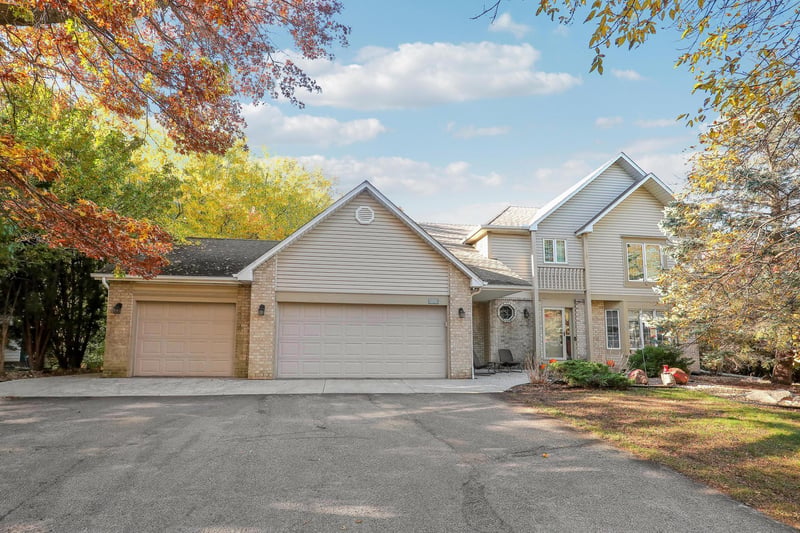 13485 Dahlia Ct, Rosemount, MN 55068