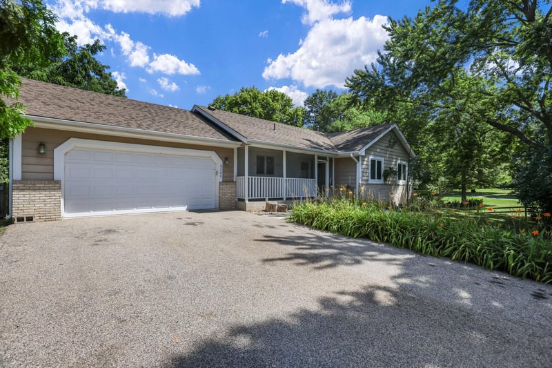 5200 W 135th St, Savage, MN 55378