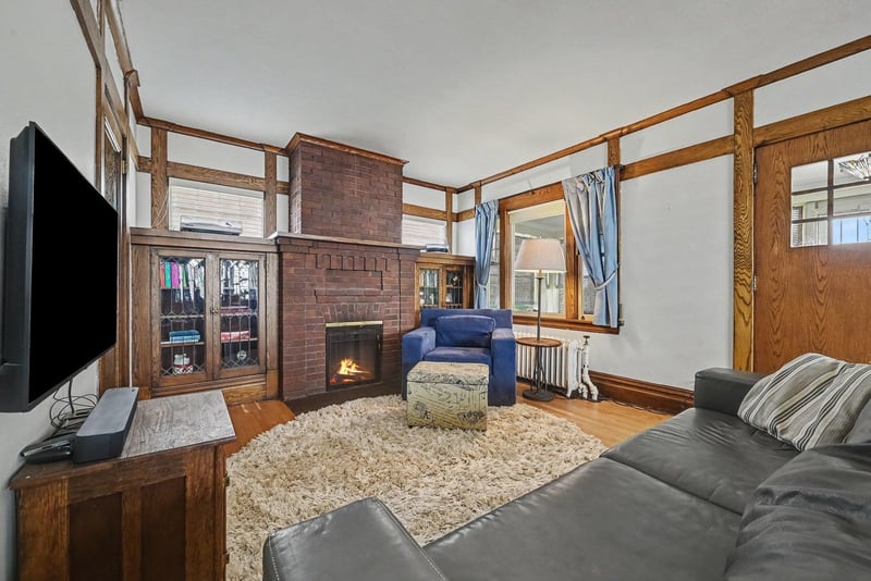 1324 Marshall Ave, Saint Paul, MN 55104