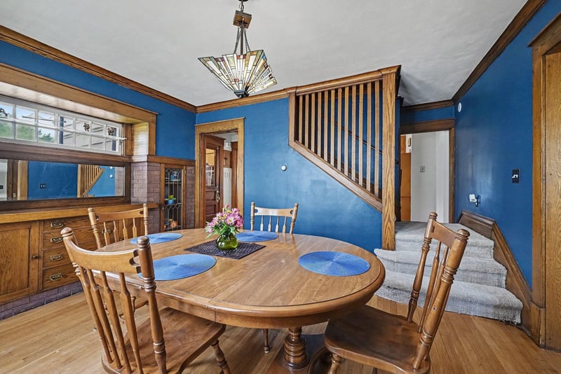 1324 Marshall Ave, Saint Paul, MN 55104