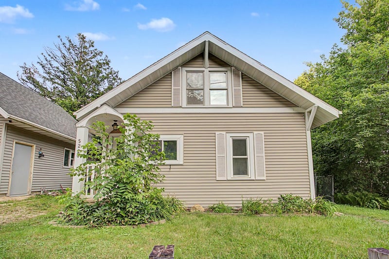 S220 Glade Ave, Spring Valley, WI 54767