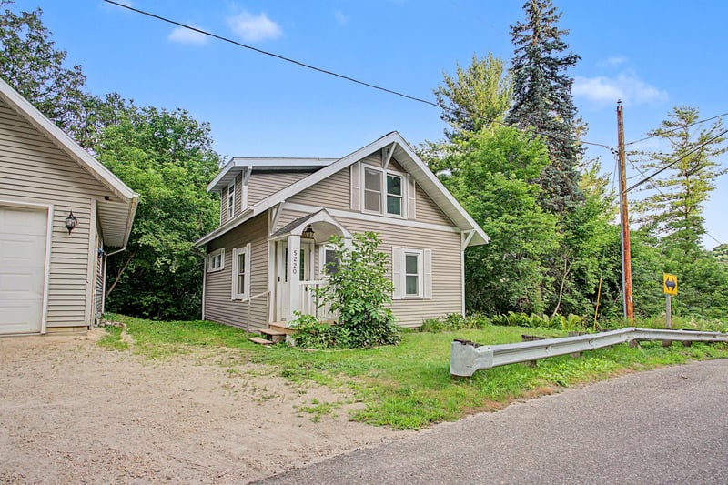 S220 Glade Ave, Spring Valley, WI 54767