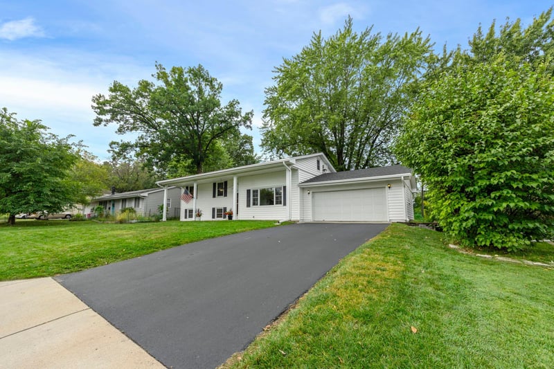 3617 Ensign Ave N, New Hope, MN 55427
