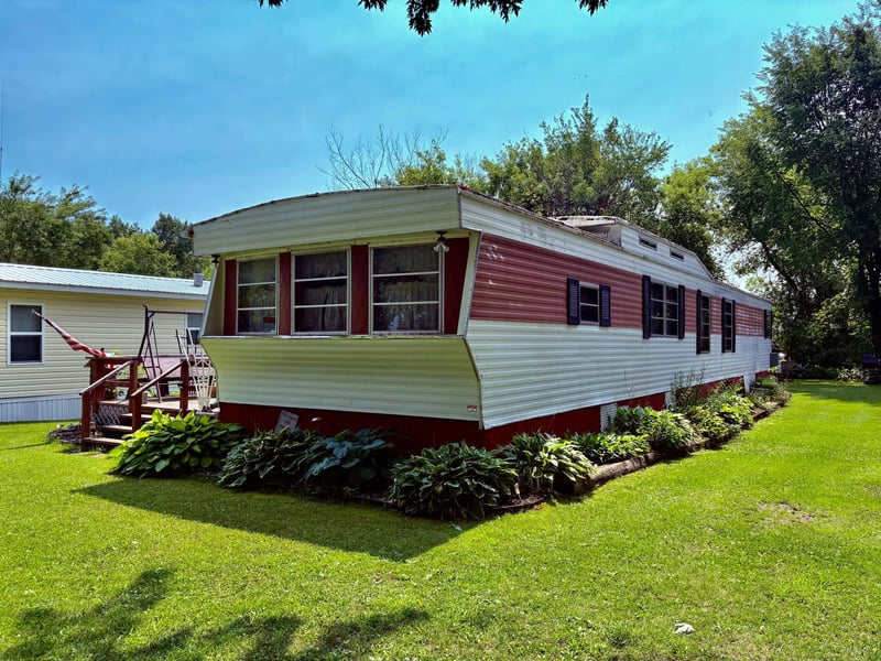 2769 28th St Nw #151, Baudette, MN 56623