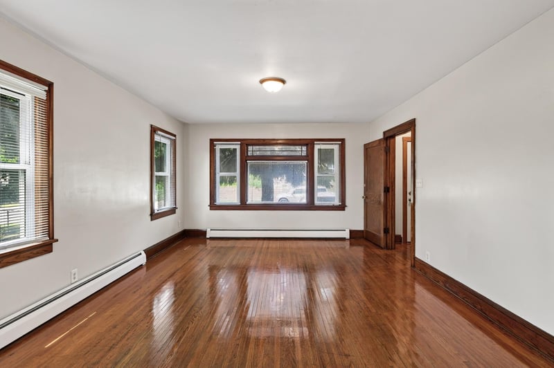 2122 N 6th St, Minneapolis, MN 55411