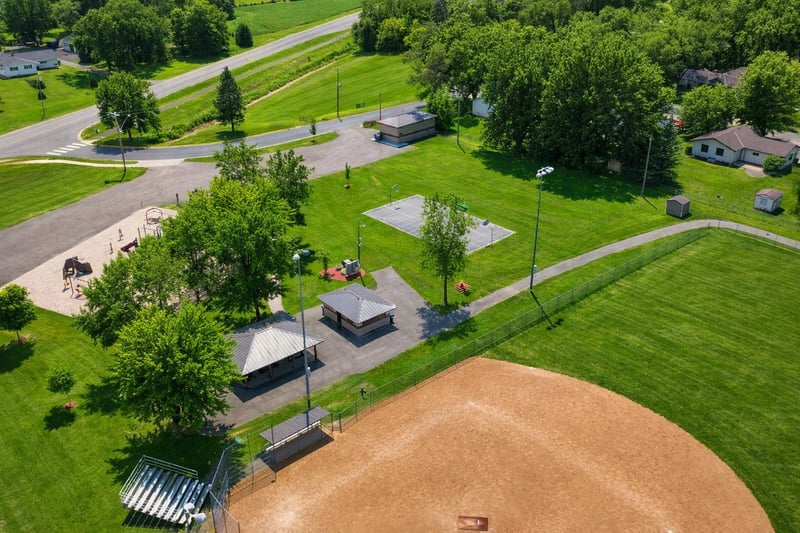 222 7th Ave NW, Lonsdale, MN 55046
