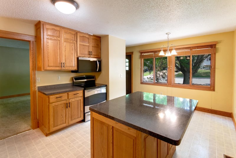 222 7th Ave NW, Lonsdale, MN 55046