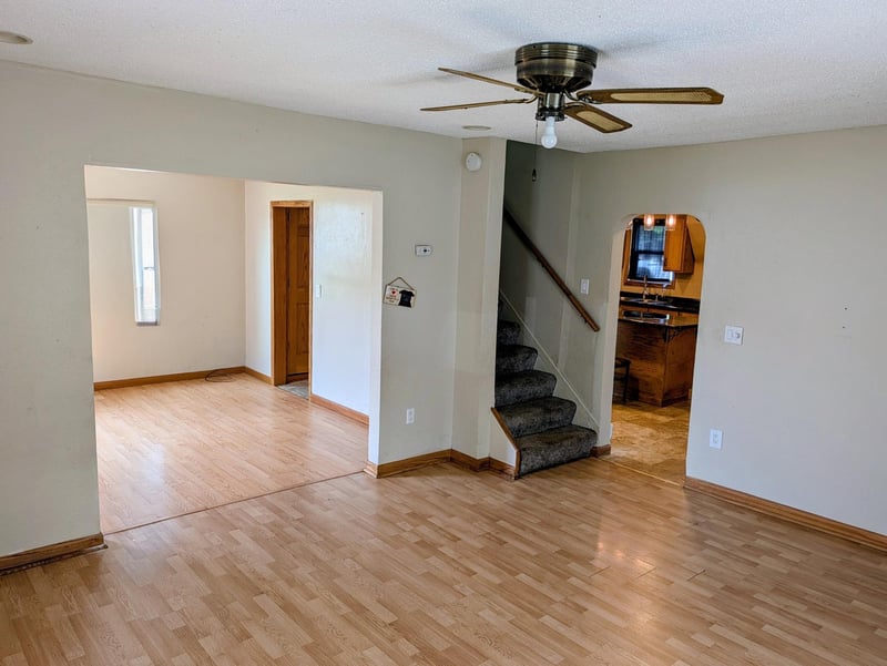 103 3rd St SW, Melrose, MN 56352
