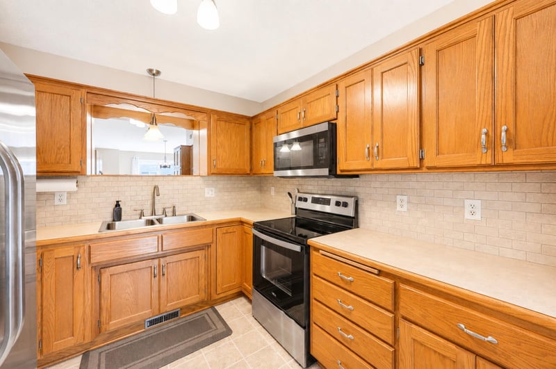 1065 243rd Cir NE, East Bethel, MN 55005