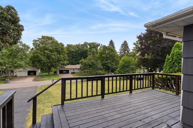 3662 Robin Ln, Minnetonka, MN 55305