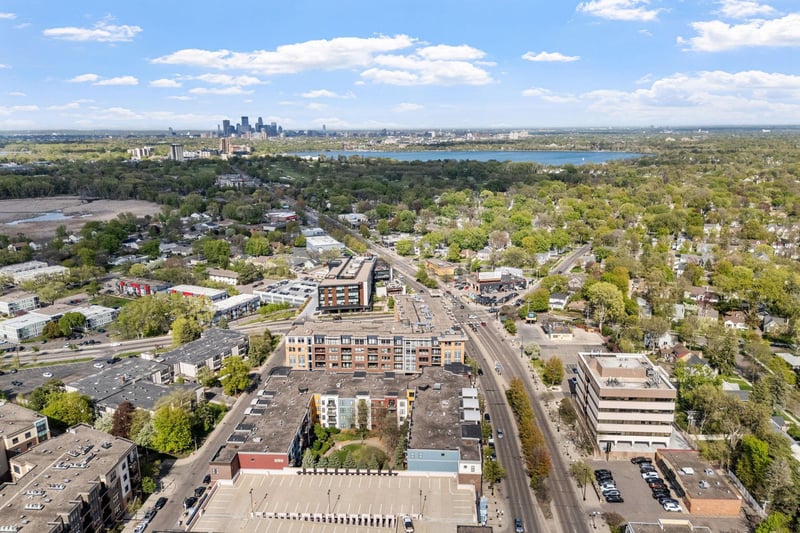4525 Park Commons Dr #521, Saint Louis Park, MN 55416